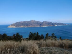 神の島！金華山です！商売人には最適な神社です！